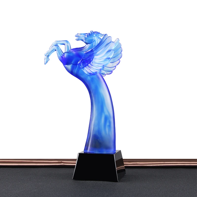 

Free Customized Elegant First Place Horse Racing Championship Games Gift Victory Colored Glaze Column Trophy Cup Award Souvenir