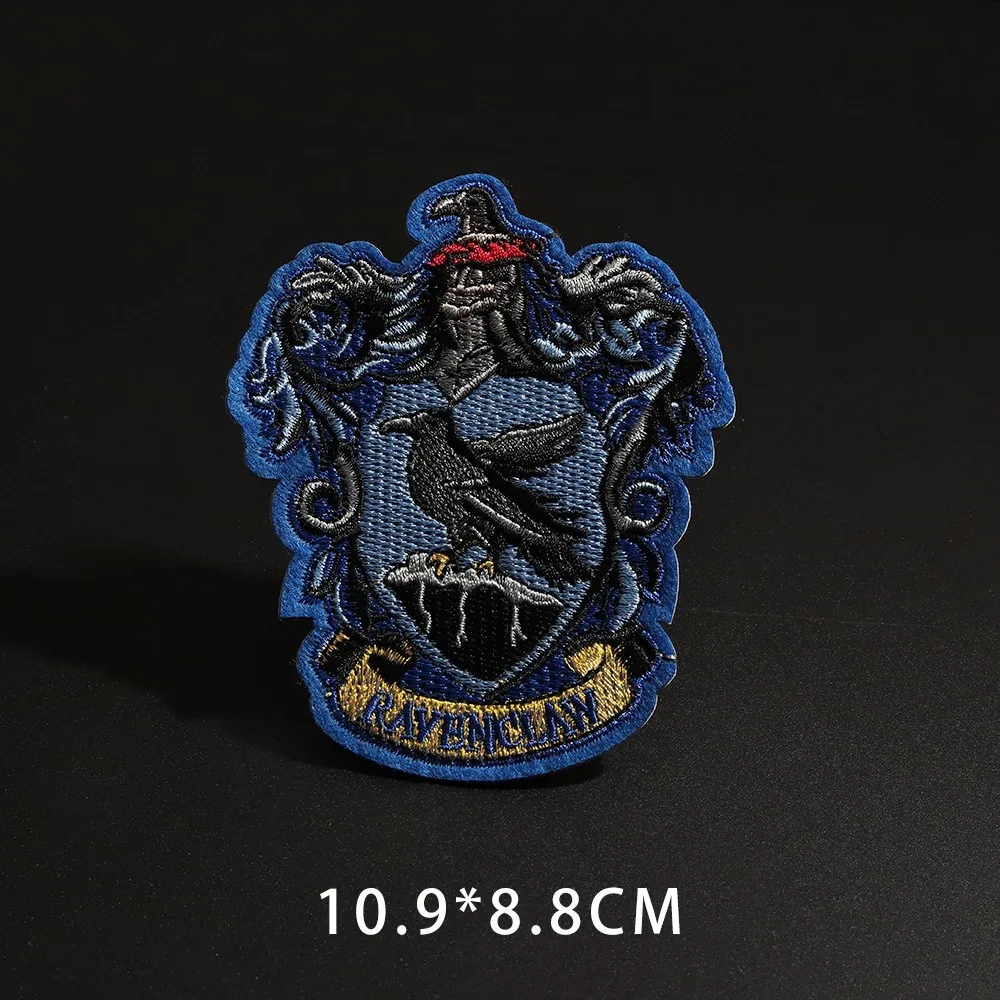 Новые магические значки-патчи для одежды, железные наклейки Ravenclaw Gryffindor Slytherin Hufflepuff Diy - Цвет: N3-BT0368