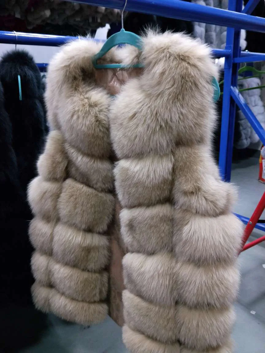

100% Women Imported Finland Real Fox Fur Vest Whole Blue Fox Fur Gilet Full Pelt Regular Covered Button Design Jackets Coat