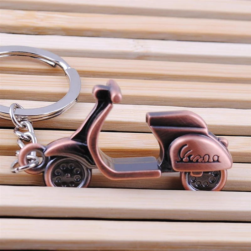 

Classic 3D Simulation Model Of Motorcycle Scooter Pendant Keyring Alloy Keychain Key Chain Creative Key Holder Car Key Ring Gift