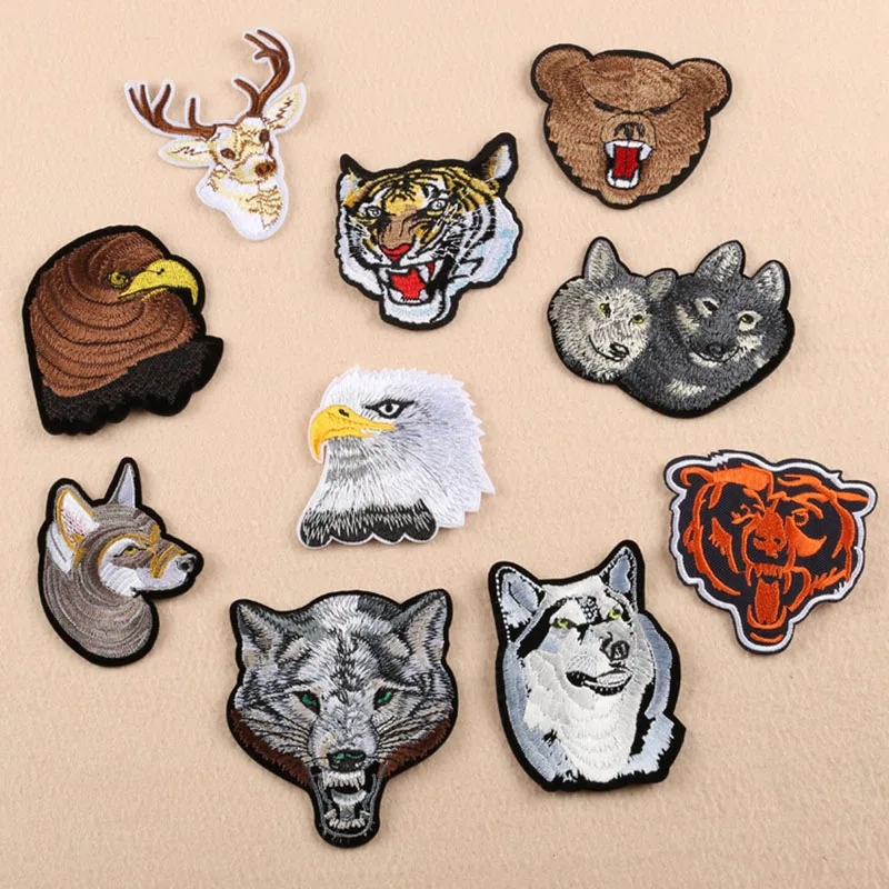 

1pc Embroidery Patches Tiger Bear Wolf Animal Military Morale Patch Tactical Combat Emblem Applique Embroidered Badges Decor