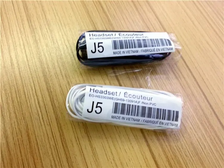 

J5 Headsets In-ear Earphones TPE spring Headphones Hands-free with Mic 3.5mm For Samsung Xiaomi Phones wholesale