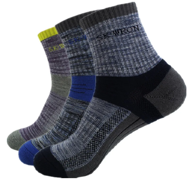

Men Cotton Outdoor Sports Hiking Camping Cycling Socks Autumn And Winter Thick Running Skiing Socks