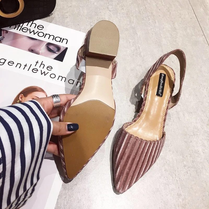 Wellwalk Elegant Sandals Women Ankle Strap Heels Shoes Woman Close Toe Sandals Female Block Heels Ladies Chunky Sandals