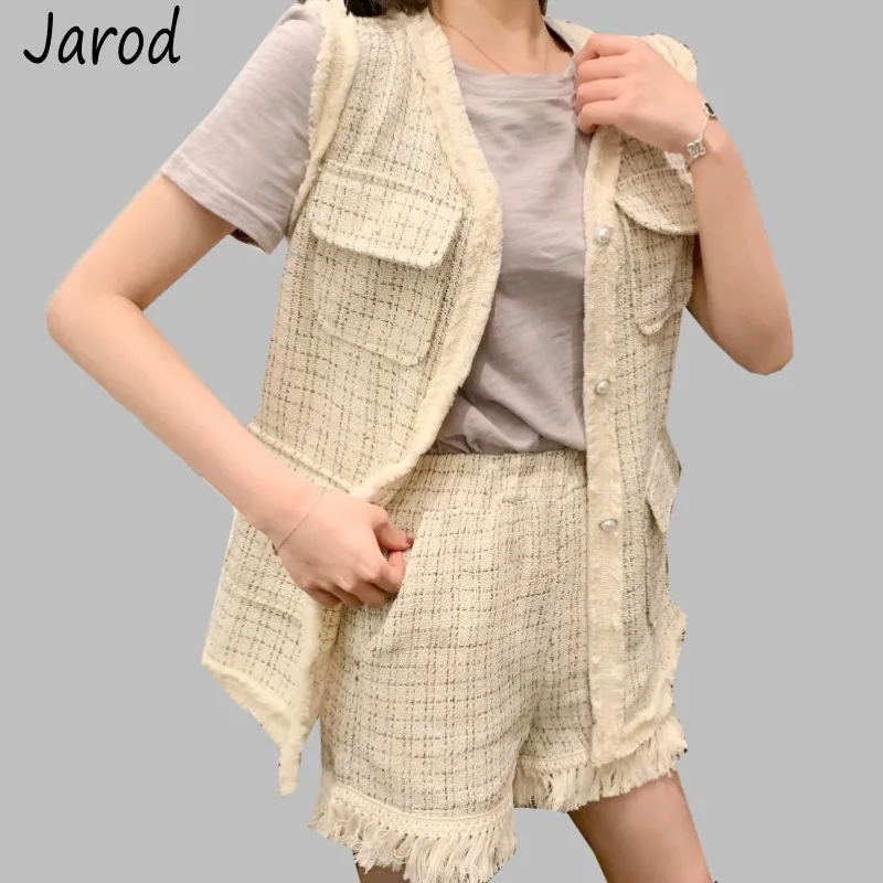 

2019 New Fashion Autumn Tweed 2 Piece Set Women Single-breasted Sleeveless Plaid jacket coat+ women Tassels Shorts Suit