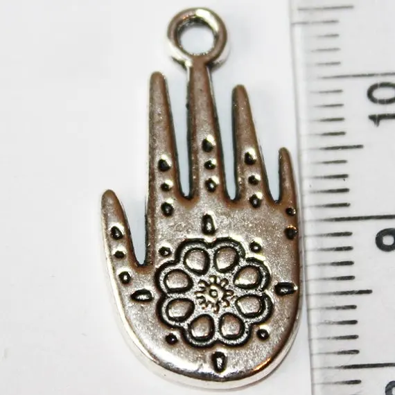 

4 pcs Charm Hamsa 26 mm antique silver, jewelry findings