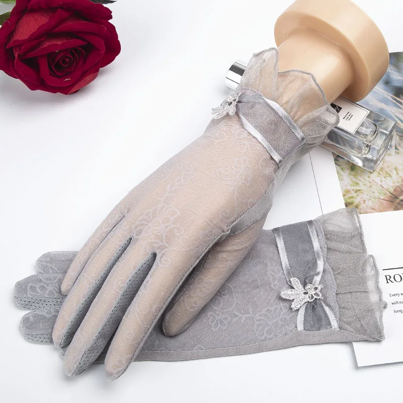 Кружевные летние солнцезащитные Короткие наручные перчатки, весенние модные перчатки с сенсорным экраном и УФ-защитой от солнца, перчатки для вождения автомобиля, вечерние женские перчатки Guantes Mujer - Цвет: Pearl Grey