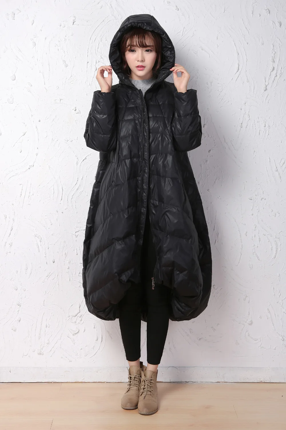 

Loose Style Down Coat Short Front Winter Coat Large Hem Down Coat