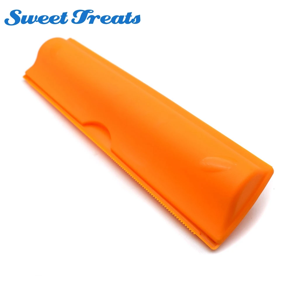 

Sweettreats Cut Plastic Cling Wrap Food Vaccum Cutter for Foil,Cling Preservative Film Cutter Kitchen Accessories Cooking Tools