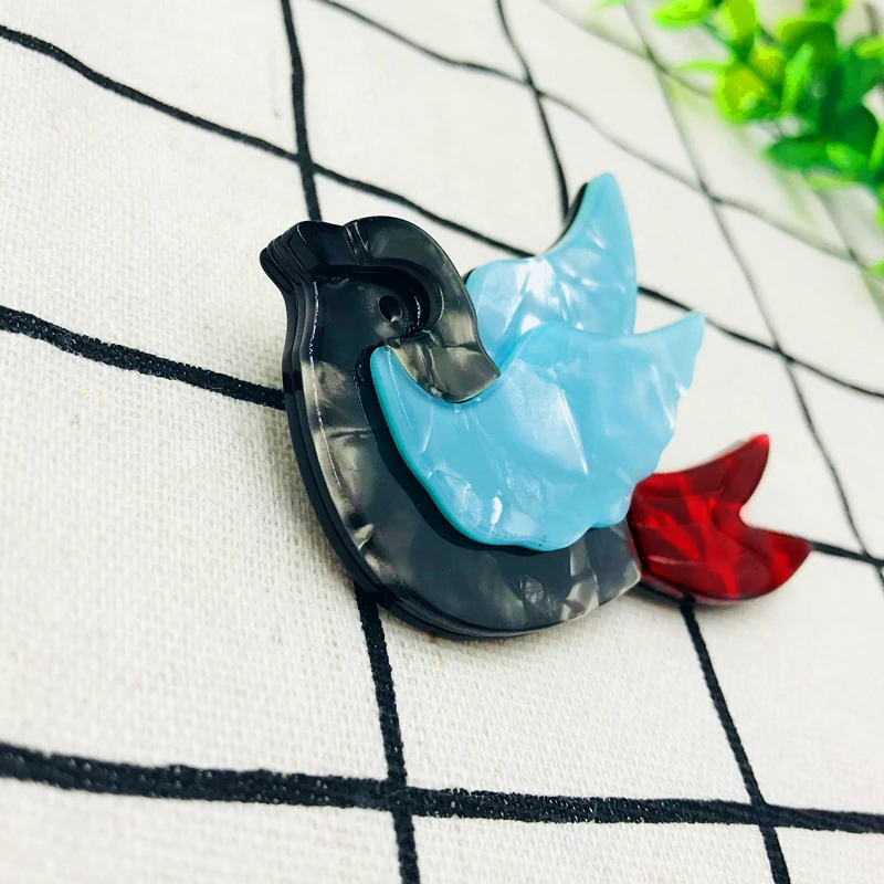 SexeMara-Cute-Acrylic-Birds-Pins-And-Brooches-For-Women-Kids-Cute-Animal-Flying-Bird-Brooch-Fashion (3)