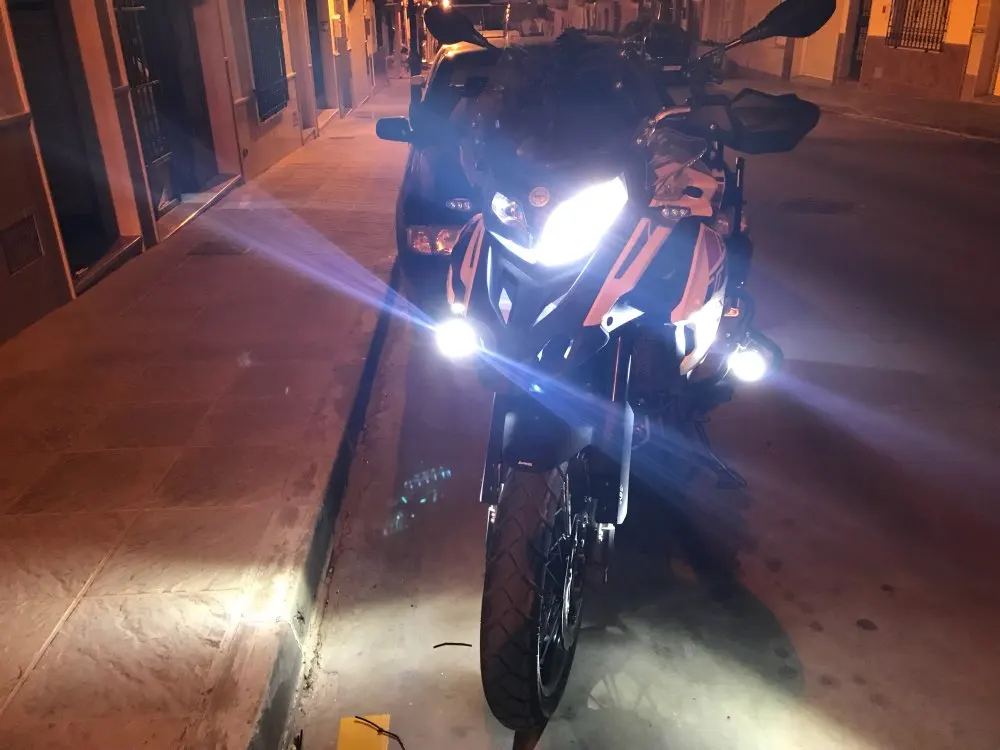 Мотоциклетный светодиодный противотуманный светильник и защита охранников с жгутом проводки для BMW R1200 GS/ADV F800GS мотоциклетный светодиодный светильник s белый 6000k