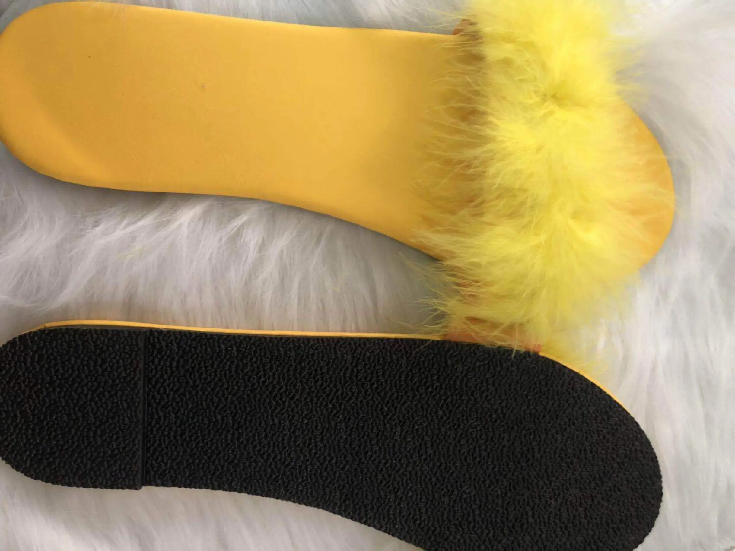 2019Women slippers summer Fur open toe flat slipper ladies fashion outdoor light Breathable sandals Beach woman shoes