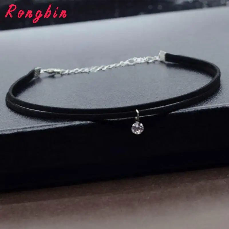 

2019 Hot Faux Leather Choker Fashion Simple Black Velvet Rope Sparkling Crystal False Necklace for women collar Jewelry
