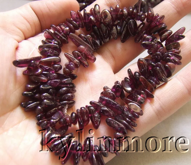 

8-12mm natural Garnet chips 15.5'' beads