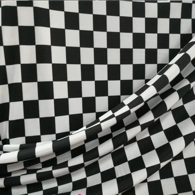 4 стороны стрейч ткань для плавания хлопок/спандекс трикотажная ткань черный/белый квадратный принт ткань шитье купальник DIY спортивная одежда