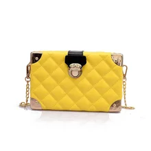 Женские сумки с желтой цепочкой, сумка через плечо из искусственной кожи для девушек, женские сумки через плечо, сумки черного и белого цвета