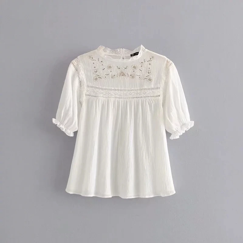 

Exquisite Embroidery Lace splicing Women Shirt Leisure Female Short Sleeve Smock Blouse 2019 Summer Lady Loose Tops S5919