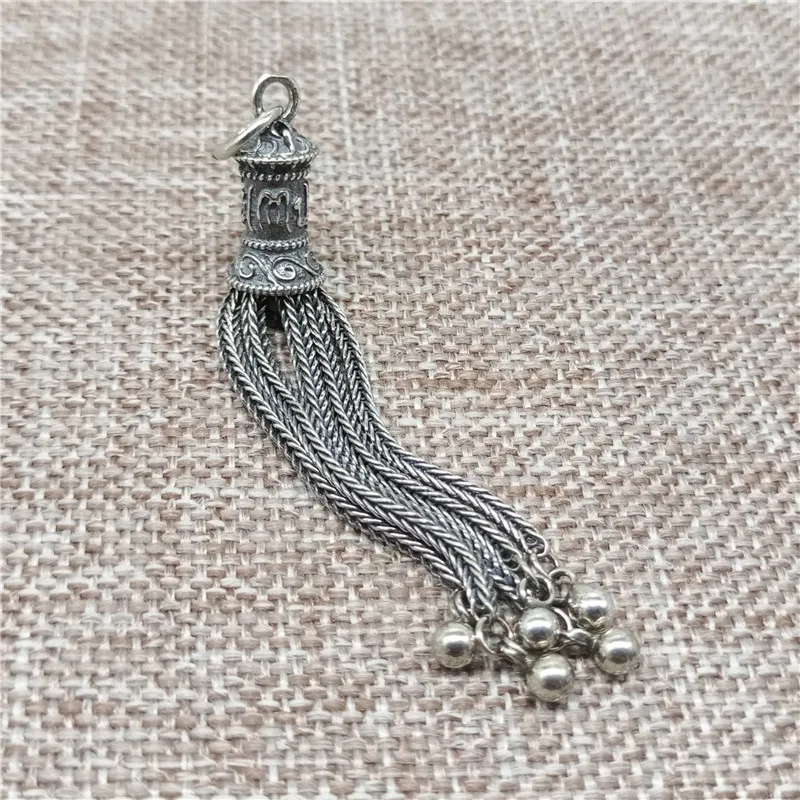 

Женское серебряное ожерелье