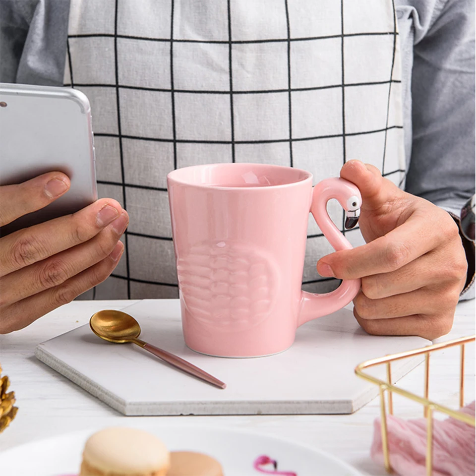 Кружка с фламинго, креативная кофейная чашка, кофейная кружка для путешествий, керамические чашки для кофе, чайные чашки и кружки, розовая чашка с фламинго