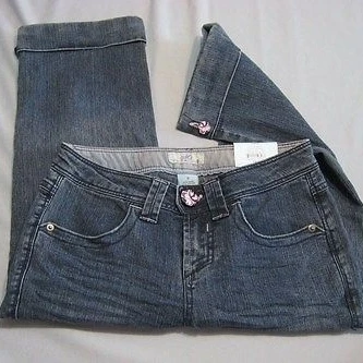 SO JEAN CAPRIS WITH PINK ACCENTS CUTE SIZE 0 NEW (1)