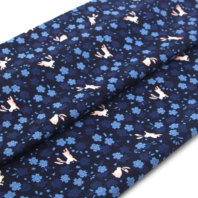 

Cotton fabric the cloth Patchwork Fabrics by the meter Fabric for needlework for needlework Cute little cute rabbit 50*55cm D20