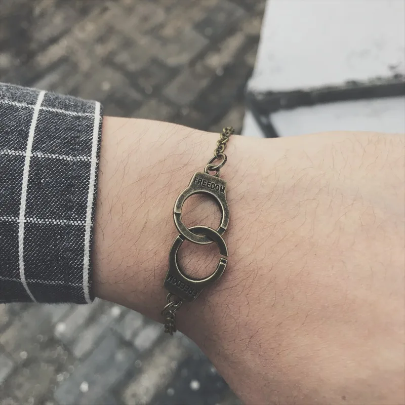 

New Trendy Europe Originality Small Handcuffs Bracelet Personality Mens Alloy Bracelets Jewelry Gift for Women Couple Bracelet