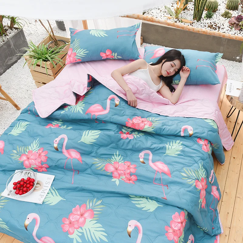 

2019 New Bedding Cartoon thin Comforter Bed Cover Quilting Flamingo Bird Summer Quilt Blankets Suitable for Adults Kids