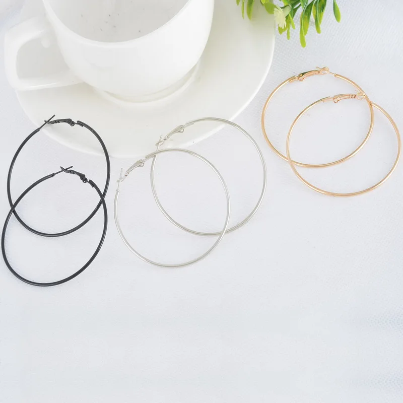 

1Pair Classic Chic Punk Large Round Thin Hoop Earrings Fine Jewelry For Women Fashion Style 6.3x5.9cm Multicolor