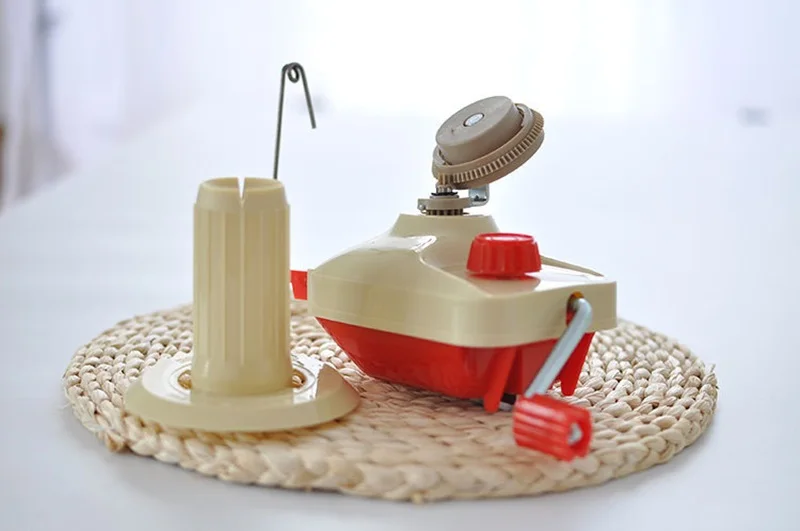 Hand Operated Yarn Winder Fiber Wool String Ball Thread Skein Cable Winder Machine for DIY Sewing Making Repair Craft Tools