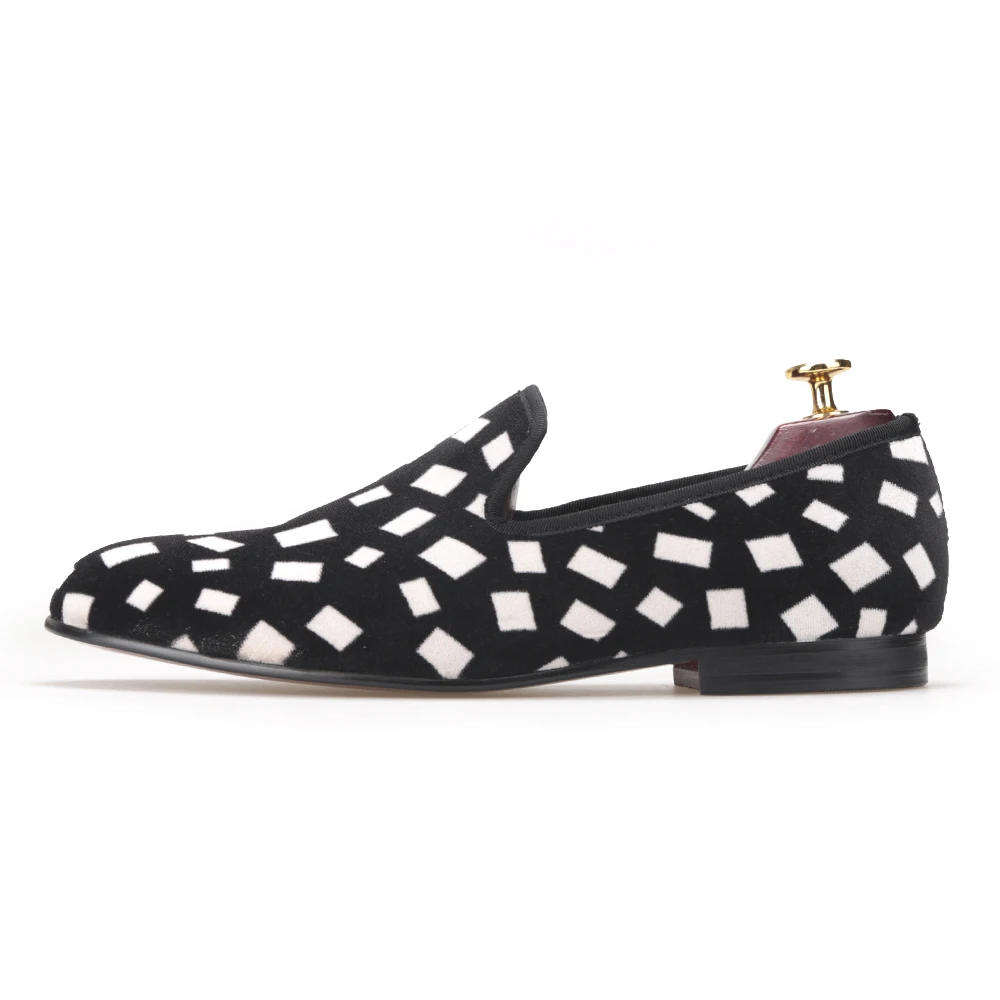 

Handmade men black velvet shoes printing squares Party and Banquet men Dress shoes British style smoking slippers male's flats