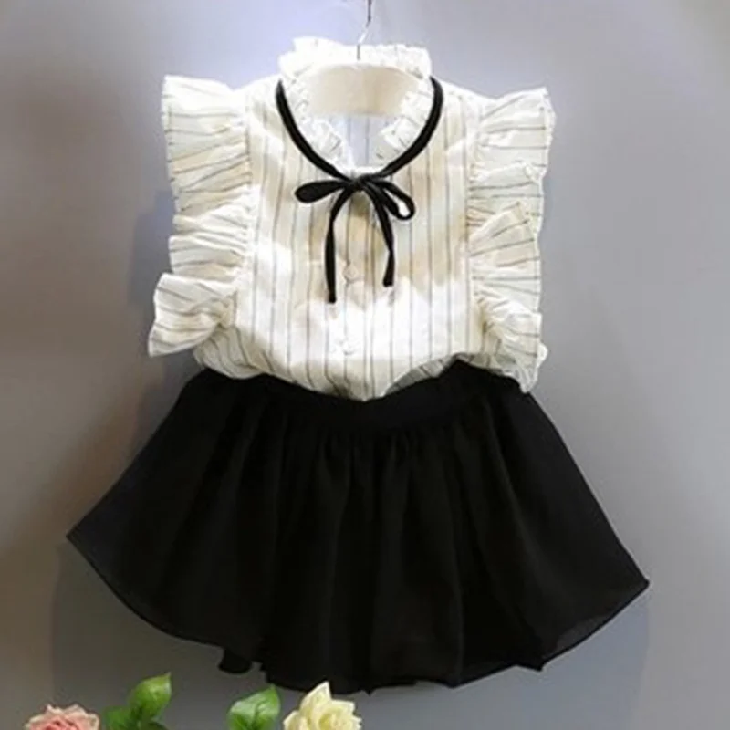 

2019 New Summer Blast elegant black and white girl middle child two set temperament striped shirt + sweet cute skirts
