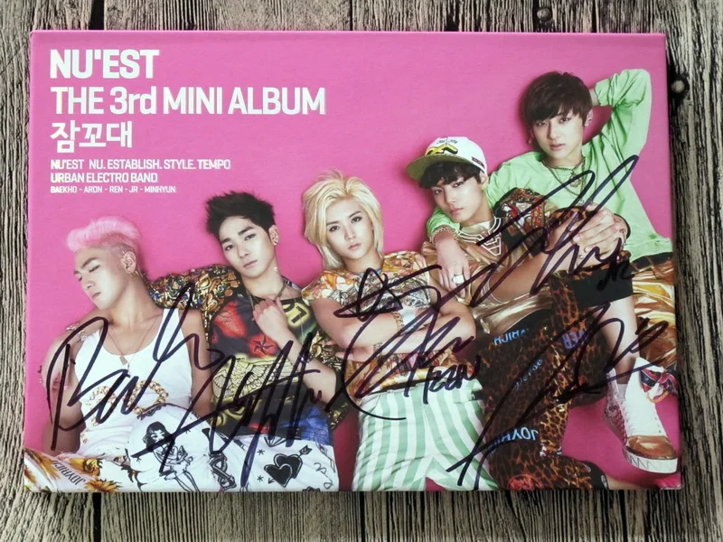 Подписанный NUEST autographed mini 3-й альбом Mini Vol.3 Sleep Talking cd + photobook K-pop 072017 | Дом и сад