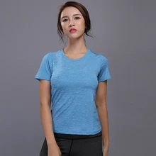 Женские футболки для йоги Костюмы для спортивные майки Фитнес футболка с коротким рукавом тренажерный зал для бега тренировок быстросохнущая футболки Женский Топ для йоги