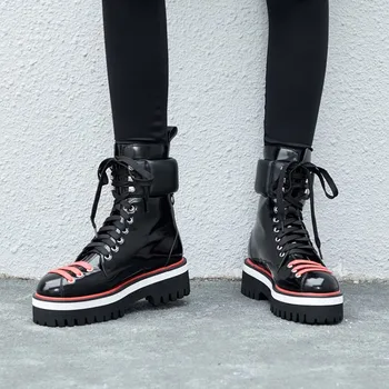 

2020 Winter New Motorcycyle Boots Color Blocking Black Platform Boots Celebrity Shoes Women