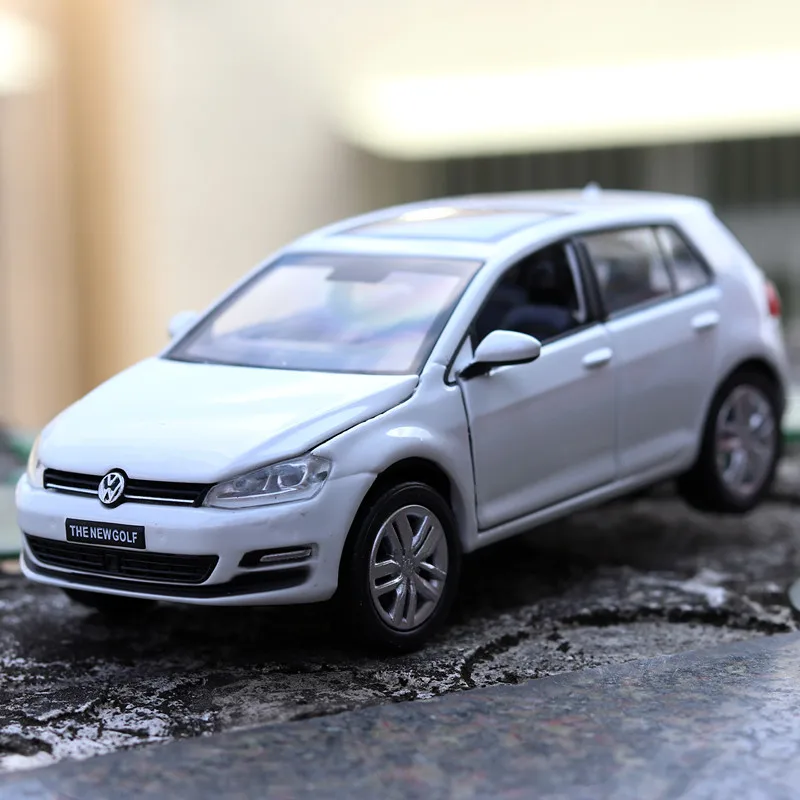 New High Simulation Model Toys 132 Volkswagen New Golf Classic Car