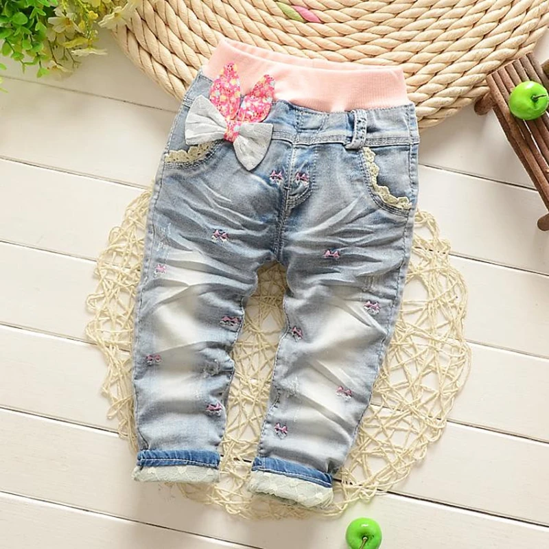 2018 New Real baby girl jeans Quality ripped Jeans Spring and autumn Children rosette Pockets Denim Pants for Kids birthday Gift ripped zipper fly denim jeans