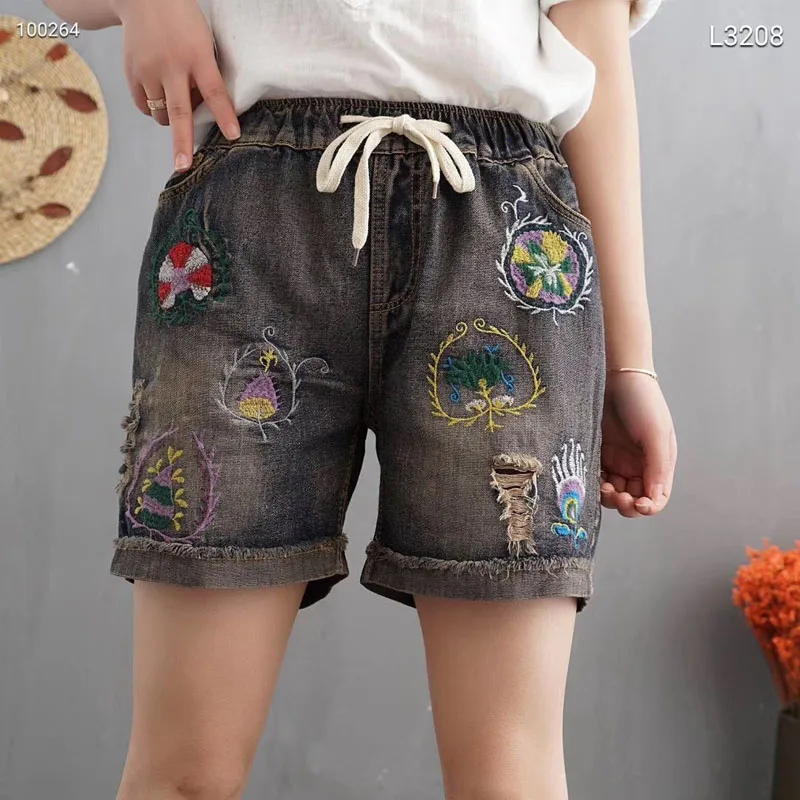 

QPFJQD Thin Flowers Embroidered Shorts Jeans Woman Holes Ripped Beach Summer Cotton Capris Denim Short Trousers Lady Street Wear