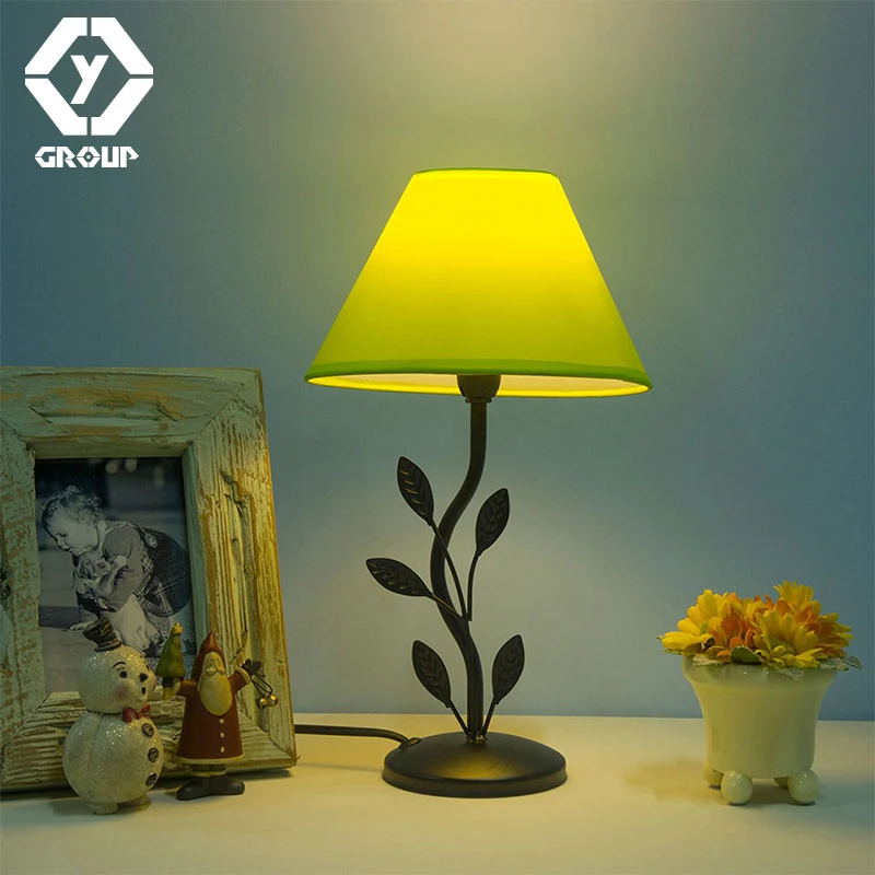 OYGROUP EU Plug Table Lamp Iron Modern Night Desk Lamp Romantic Reading Lamp Office Light For