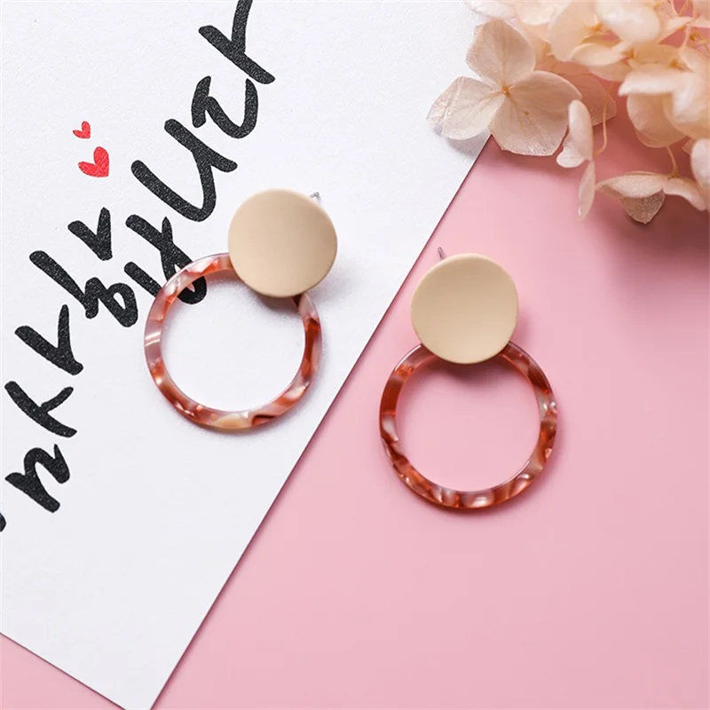 9332747013_1401670587