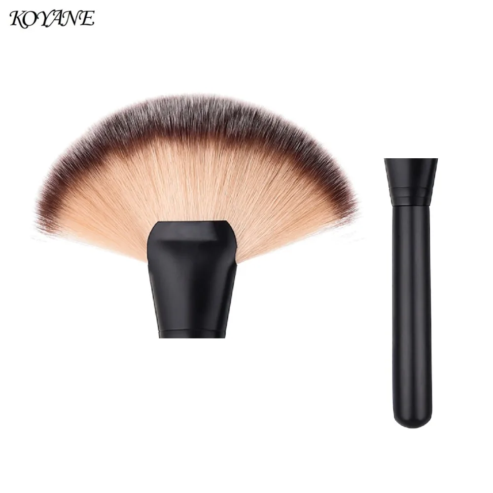 Fan brush
