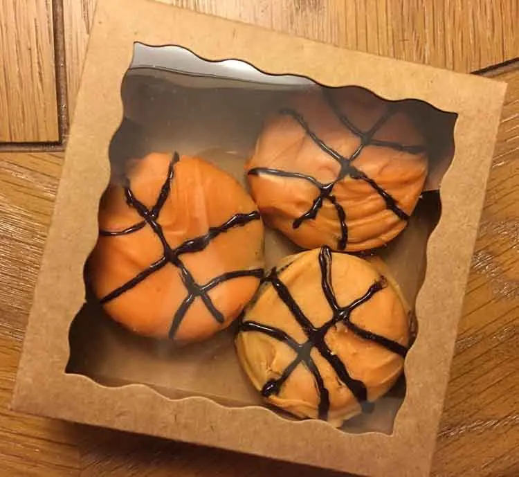 

10*10*3cm New Kraft Cookies Boxes with PVC Window Cake Pie Boxes Favor Boxes For Party Guest 12pcs