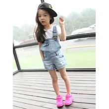 Летние шорты для девочек; детская одежда; комбинезоны для девочек; повседневные модные джинсы на лямках для детей; шорты для девочек