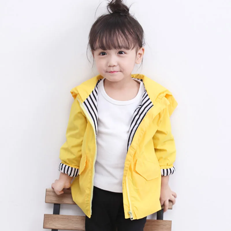 

long sleeve girl boy wearing windbreakers yellow duck pattern striped inside fabric thin coat cartoon hooded kids coats K660