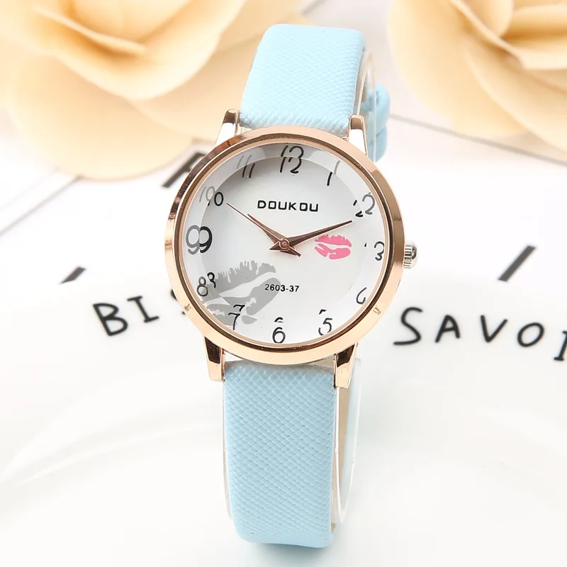 

Fashion Lip Creative Watches Women Luxury Brand Quartz Wristwatch Ladies Watches Girl Relogio Feminino Reloj Mujer Hodinky QW089