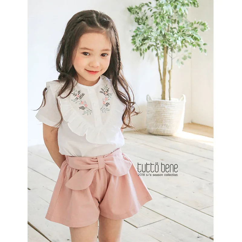 

Girls Suits 2018 New Summer Style Beautiful Floral Flower Sleeve Children Shirt Clothing Shorts Suit With Belt 2 Pieces Clothes