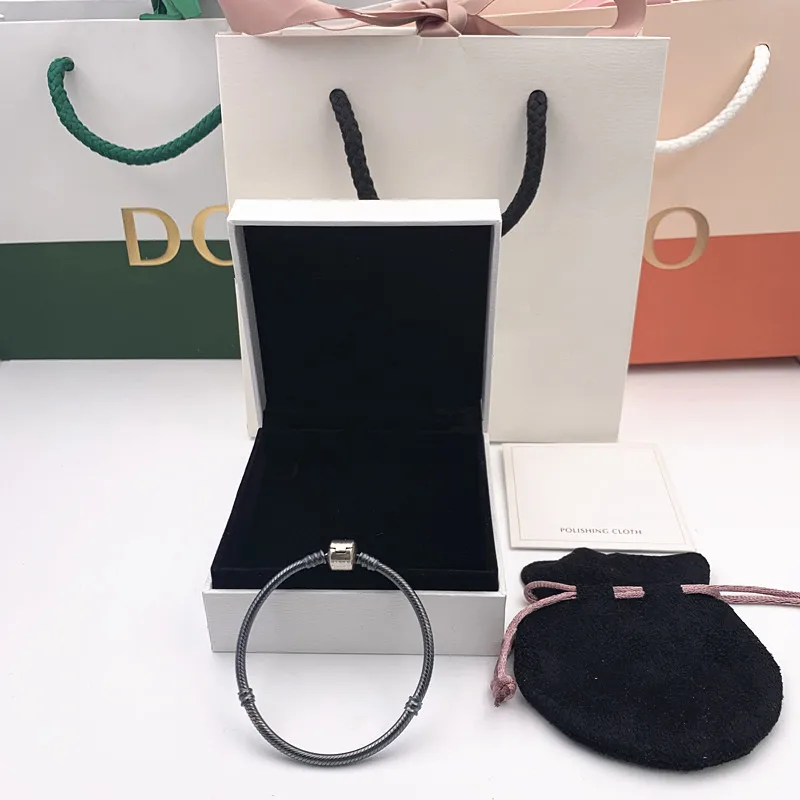 

2019 NEW Charm Engraved S925 Silver bracelet pandoras black Smooth Hand chain women jewelry,1pz