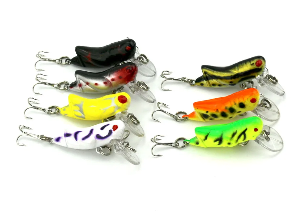 Fishing Tackle 7pcs Insect Fishing Lure Bass Wobbler Isca