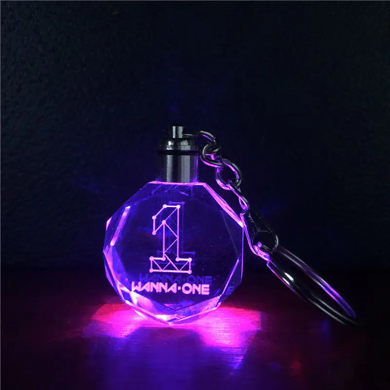 

Korea Wanna One Produce 101 LED Crystal LED Light Pendant Keychain Keyring Color Change Model Toy Collection Key Ring Fans Gift