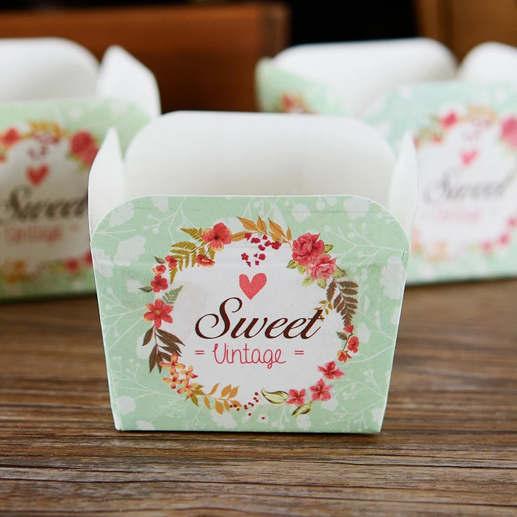 

Flower decoration cupcake case, square muffin paper cake cups, cupcakes holder