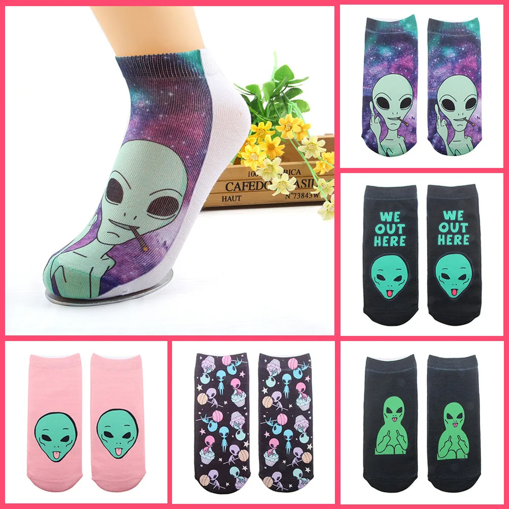 

2 pairs 3D Printed Funny alien socks women Alien Martian Series cranium Printed Sock short Spring autumn Girls Gift women